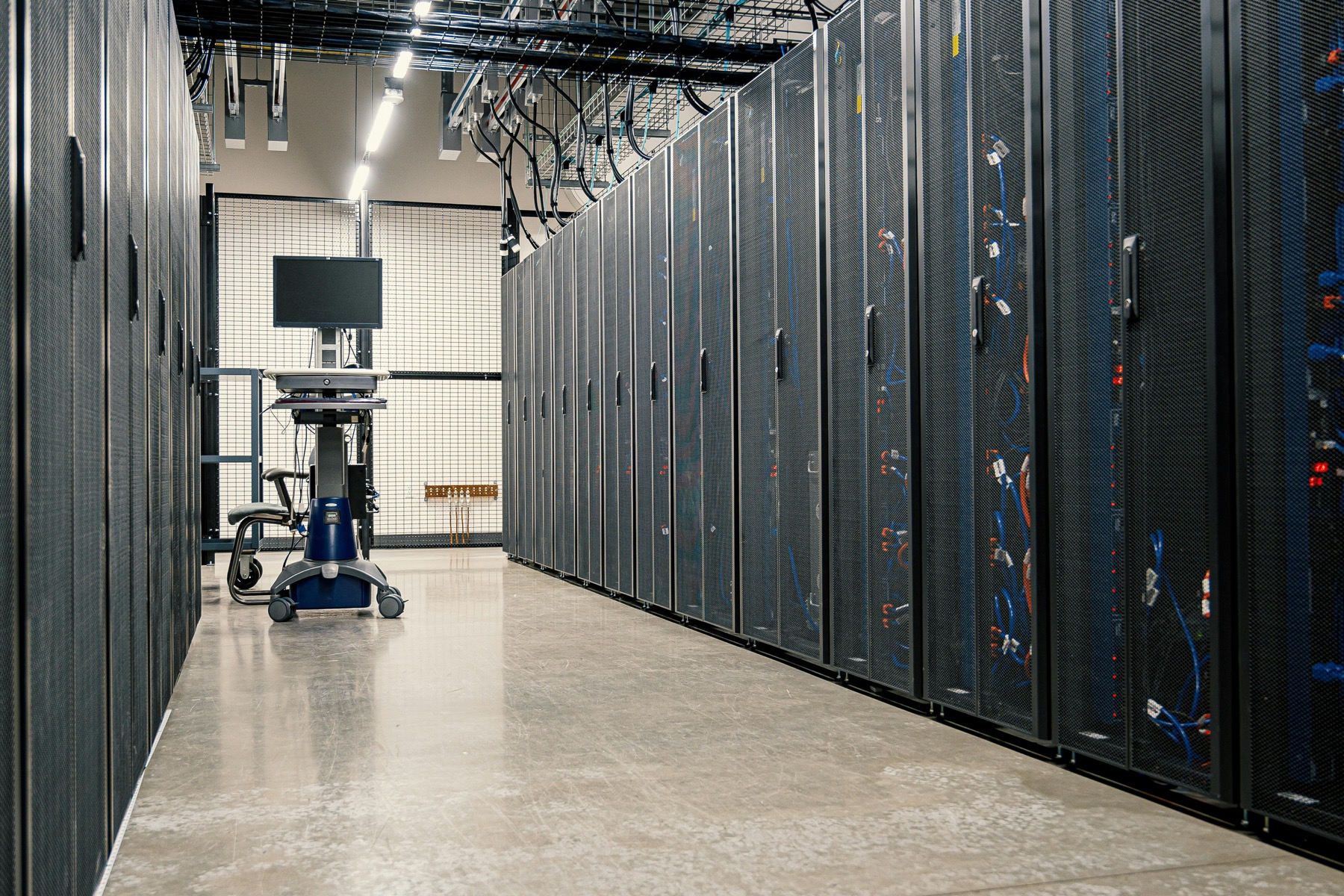 Modern IT infrastructure and enterprise server environment